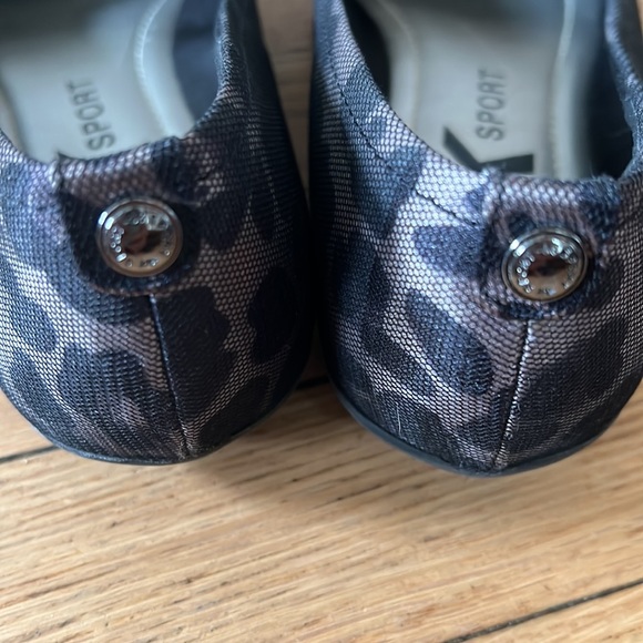 AK Anne Klein Sport Women's leopard print Flats, medium width - 8 - Picture 6 of 6